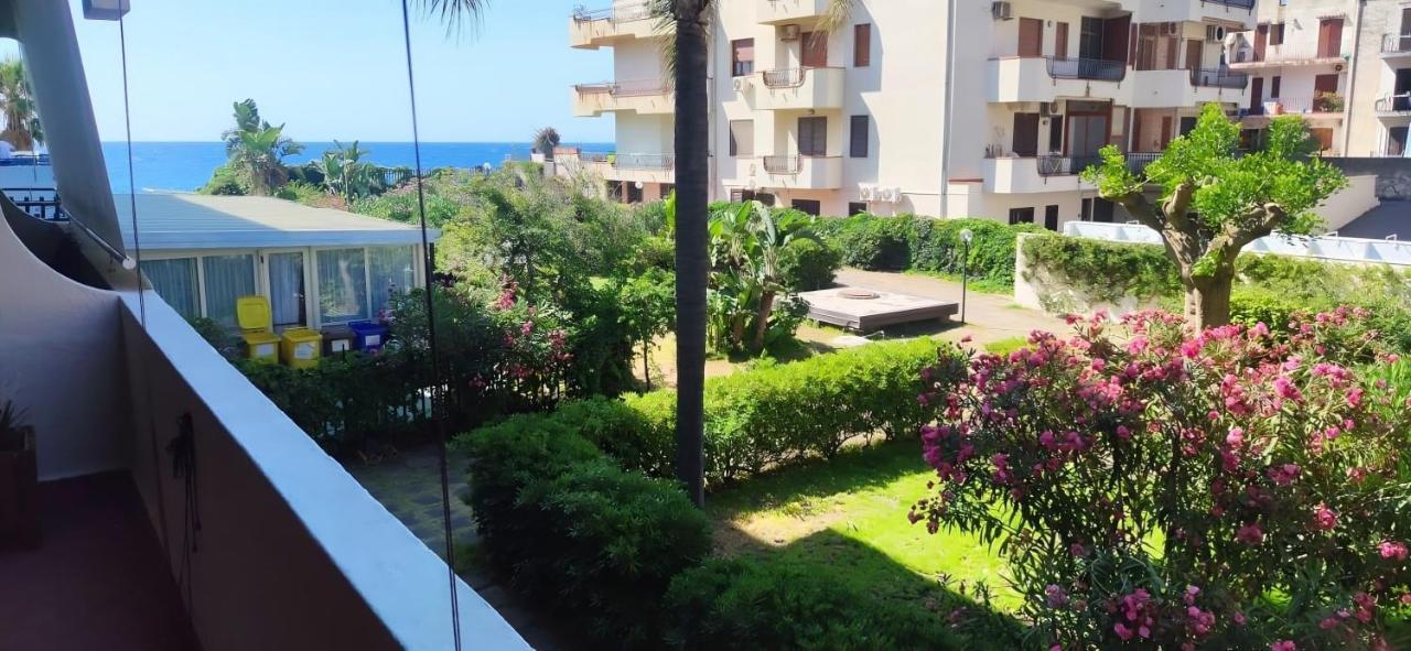 Pati'S House Apartment จีอาร์ดีนี นักซอส ภายนอก รูปภาพ