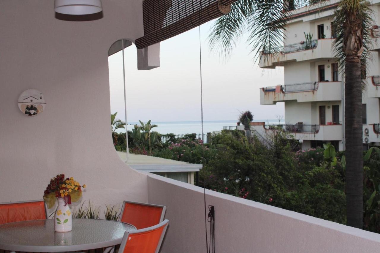 Pati'S House Apartment จีอาร์ดีนี นักซอส ภายนอก รูปภาพ